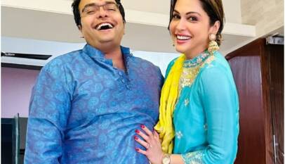 ईशा कोप्पिकर अपने भाई अनोश के साथ